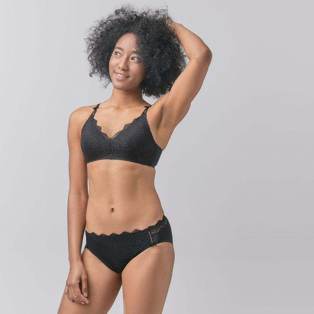 Invisible Extra Skin™ Lace Bralette Bra Her Own Words Black XS 