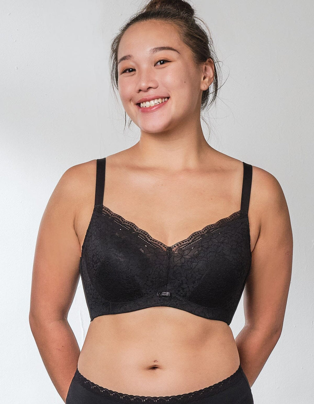 SOLUTION Mega Easy Fit REsiltech??? Wing Non Wired Lightly Lined Full Coverage Bra Bra Her own words 