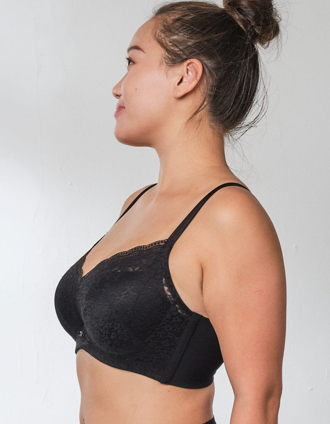 SOLUTION Mega Easy Fit REsiltech??? Wing Non Wired Lightly Lined Full Coverage Bra Bra Her own words Black 80C 