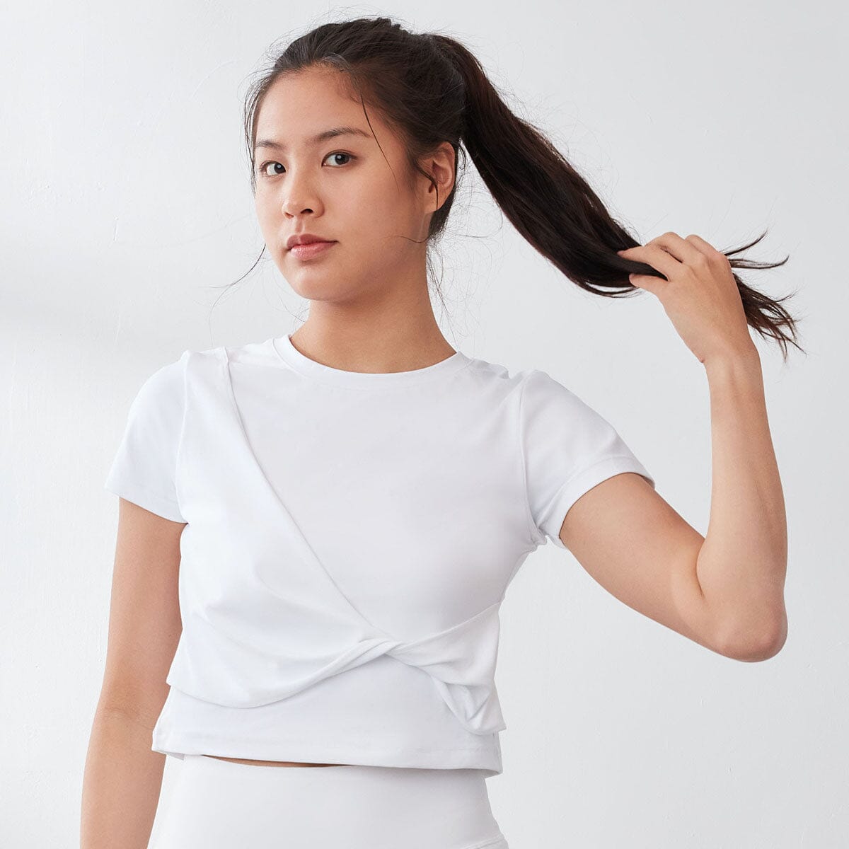 Effortless Sustainable UV Protection Yoga Wrap Short Sleeve Crop Top Tops Her own words SPORTS Bright White XS 