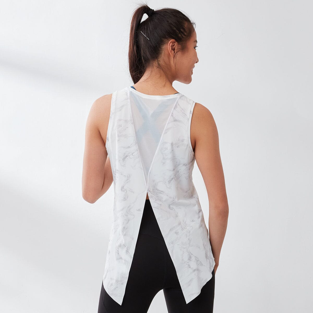 Float Lightweight Quick Dry UV Protection Tie-Back Running Tank Top Tops Her own words SPORTS 