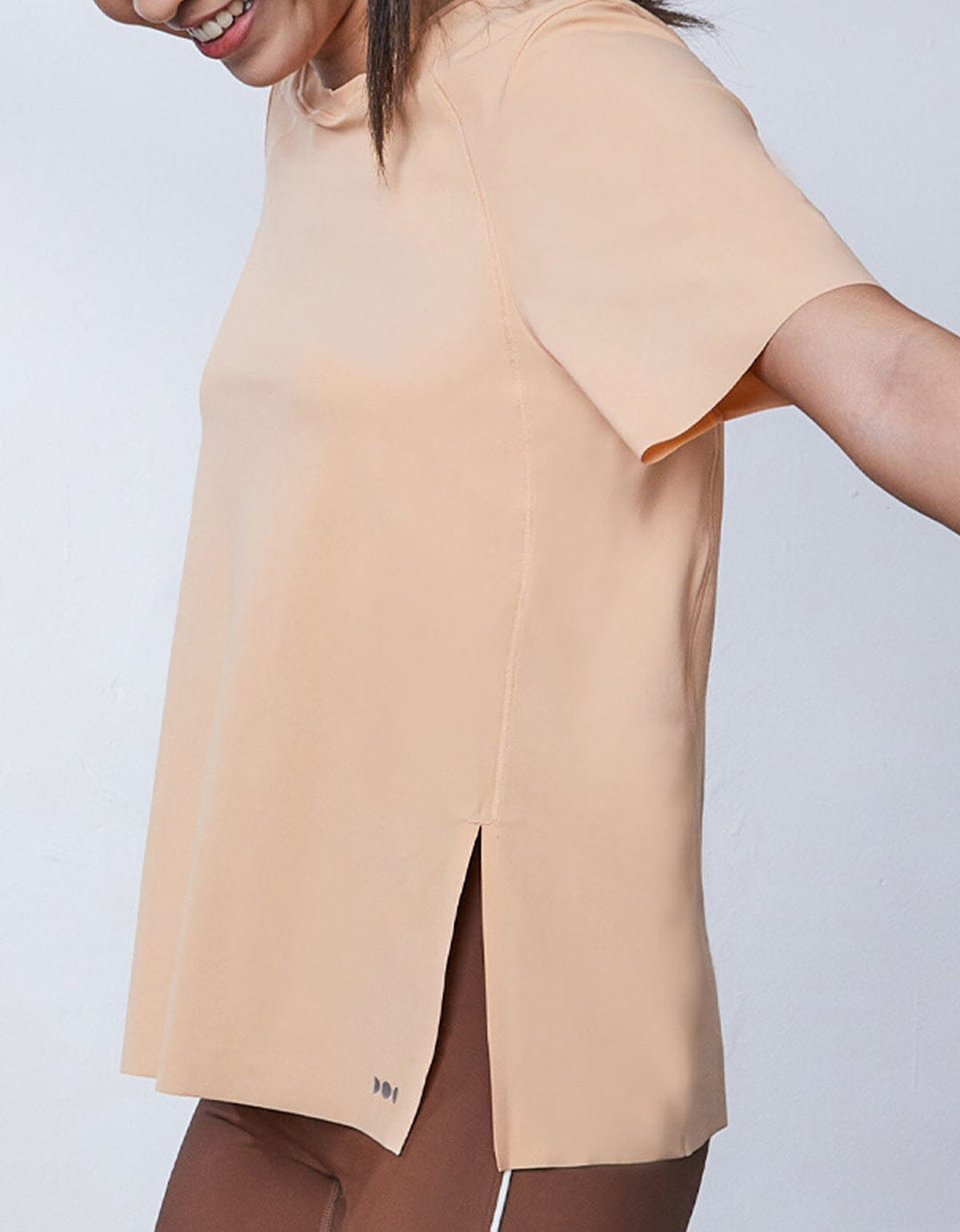 HOW-AIRY Ultra-breathable Cool Touch Quick Dry Short Sleeve Tee Short Sleeve Her own words SPORTS Apricot Ice S 