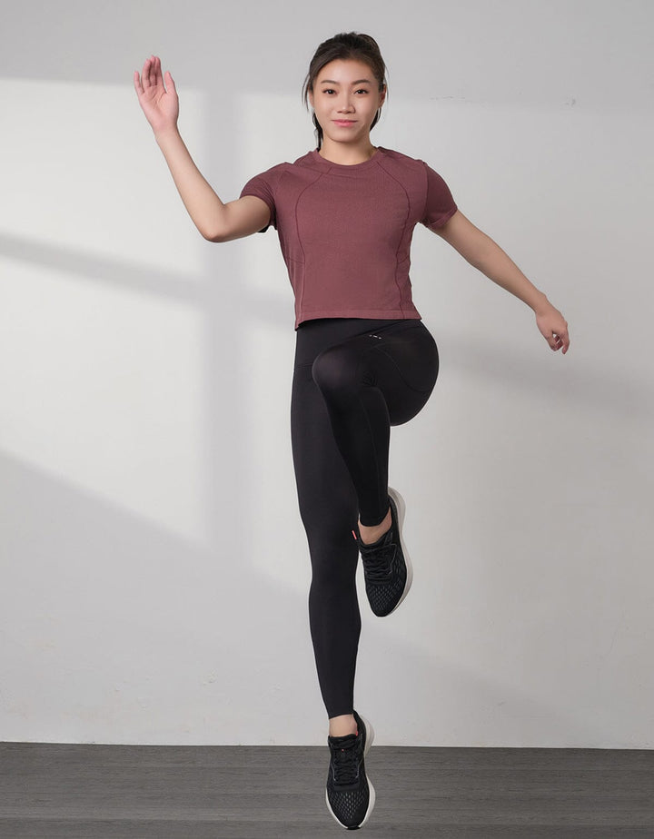 Seamless Knit Ribbed Slim Fit Crop Short Sleeve Crop Top Her own words SPORTS 