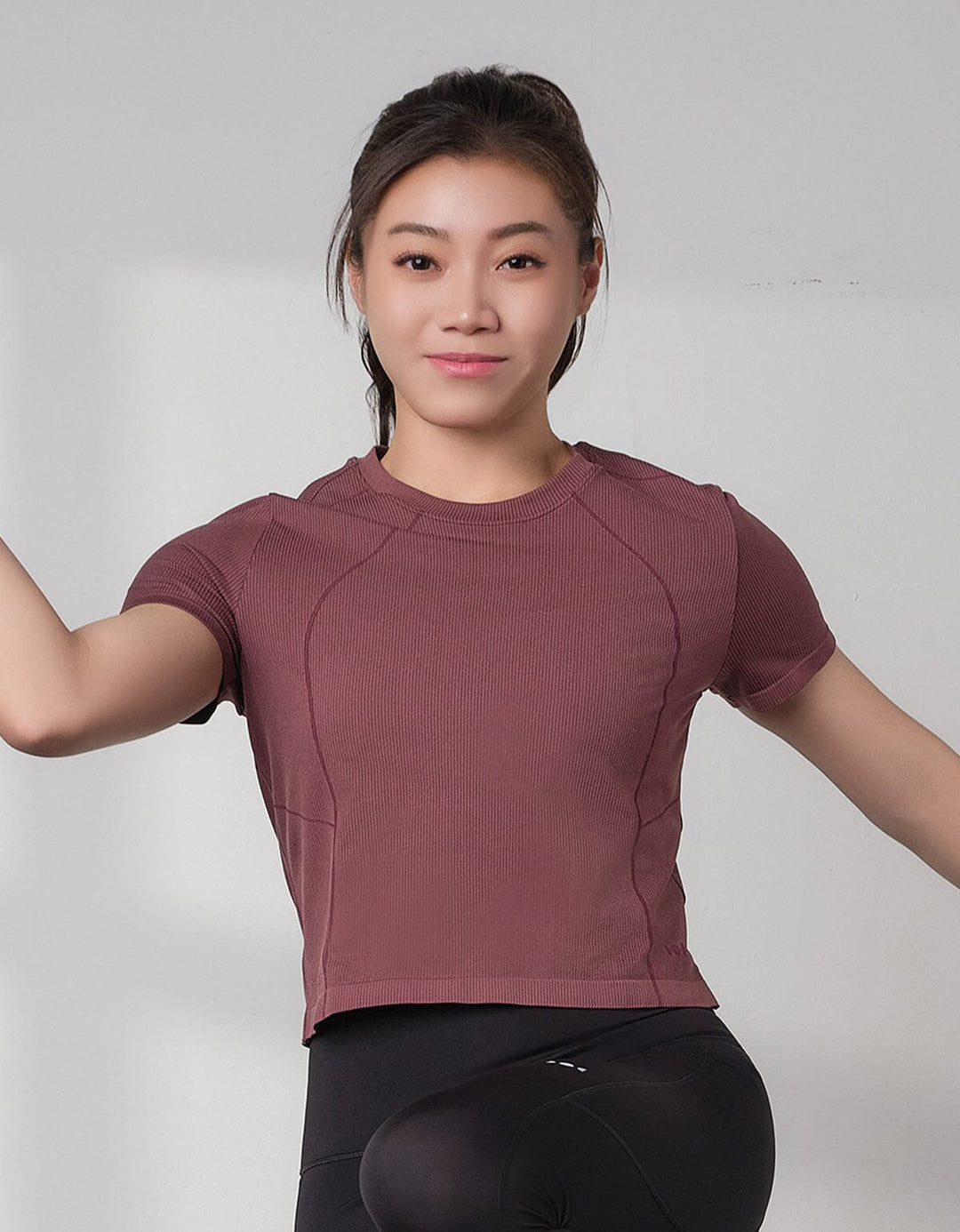 Seamless Knit Ribbed Slim Fit Crop Short Sleeve Crop Top Her own words SPORTS 