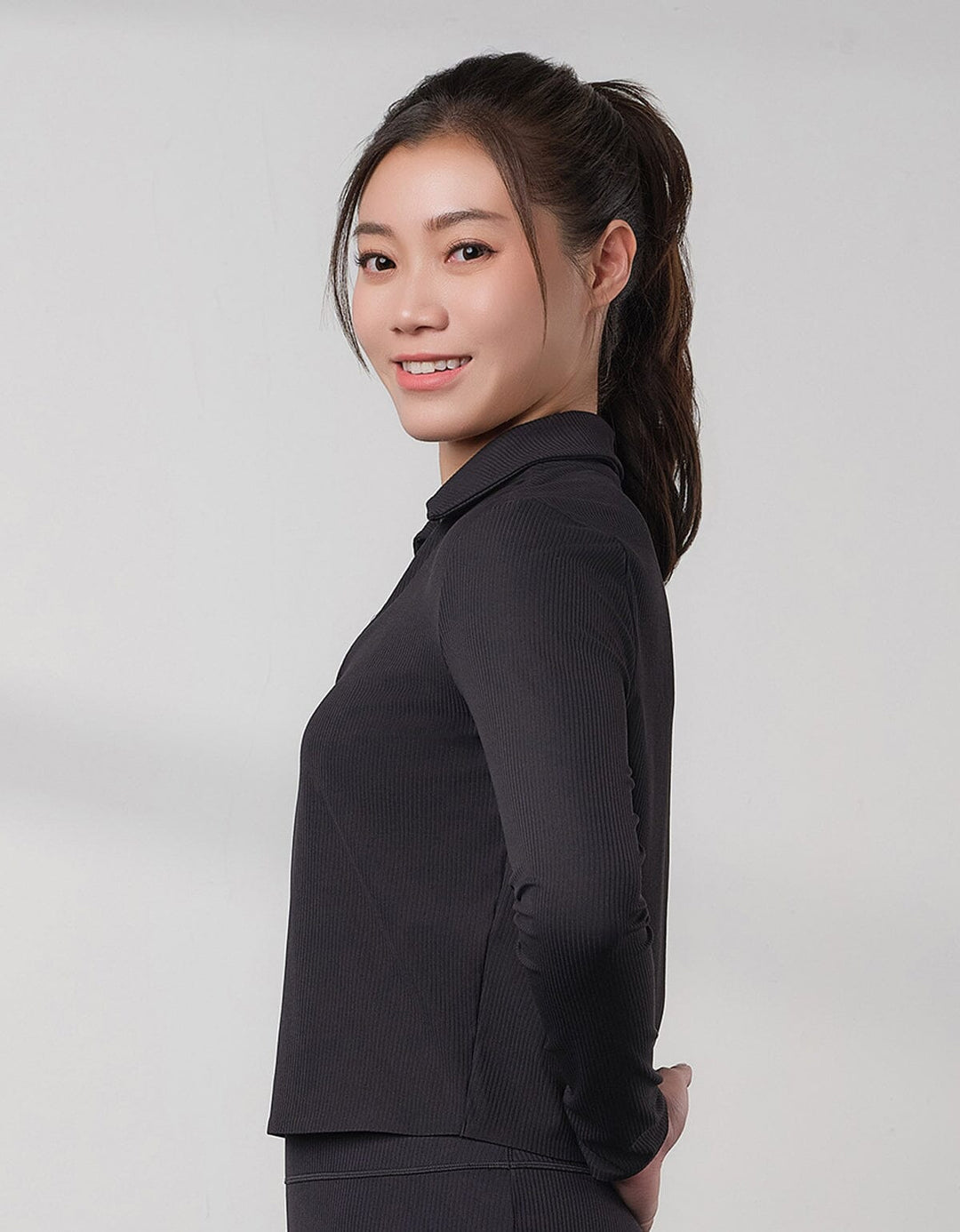 HOW-EFFORTLESS Ribbed Polo Long Sleeve Long Sleeve Her own words SPORTS Black S 