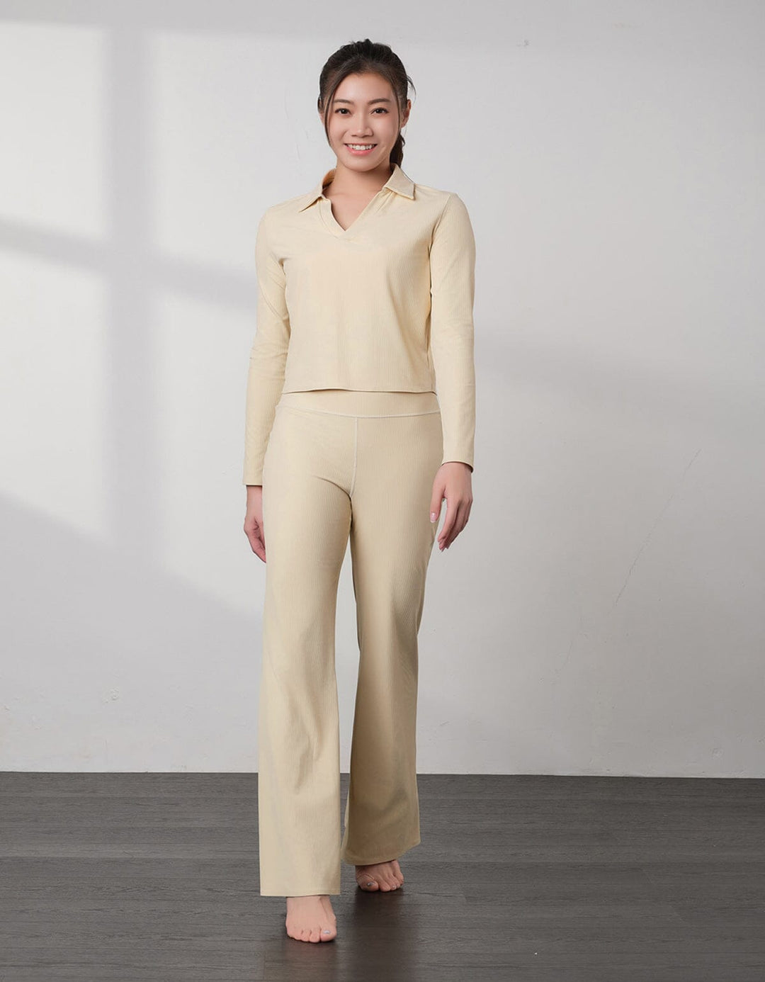 HOW-EFFORTLESS Ribbed Polo Long Sleeve Long Sleeve Her own words SPORTS 