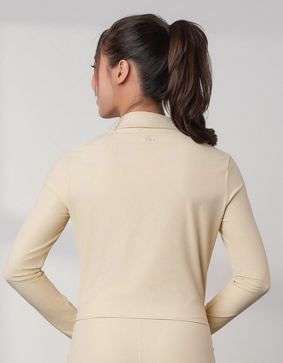 HOW-EFFORTLESS Ribbed Polo Long Sleeve Long Sleeve Her own words SPORTS 