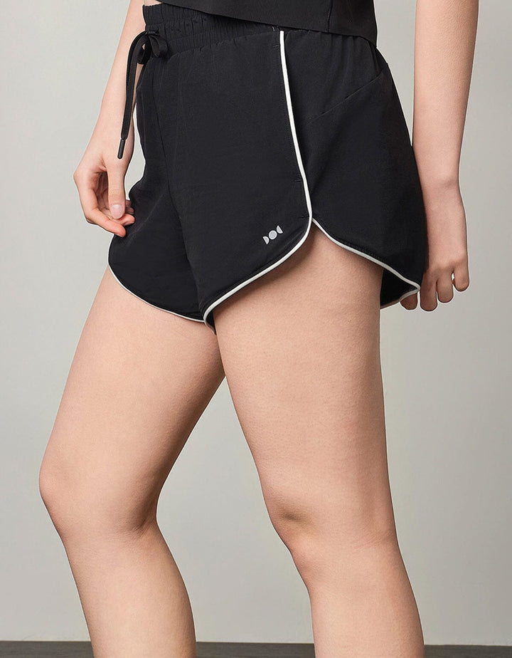 (No photo) WOVEN Contrast Color Waistband Mid Waist Shorts Shorts Her own words SPORTS Black x Snow White S 
