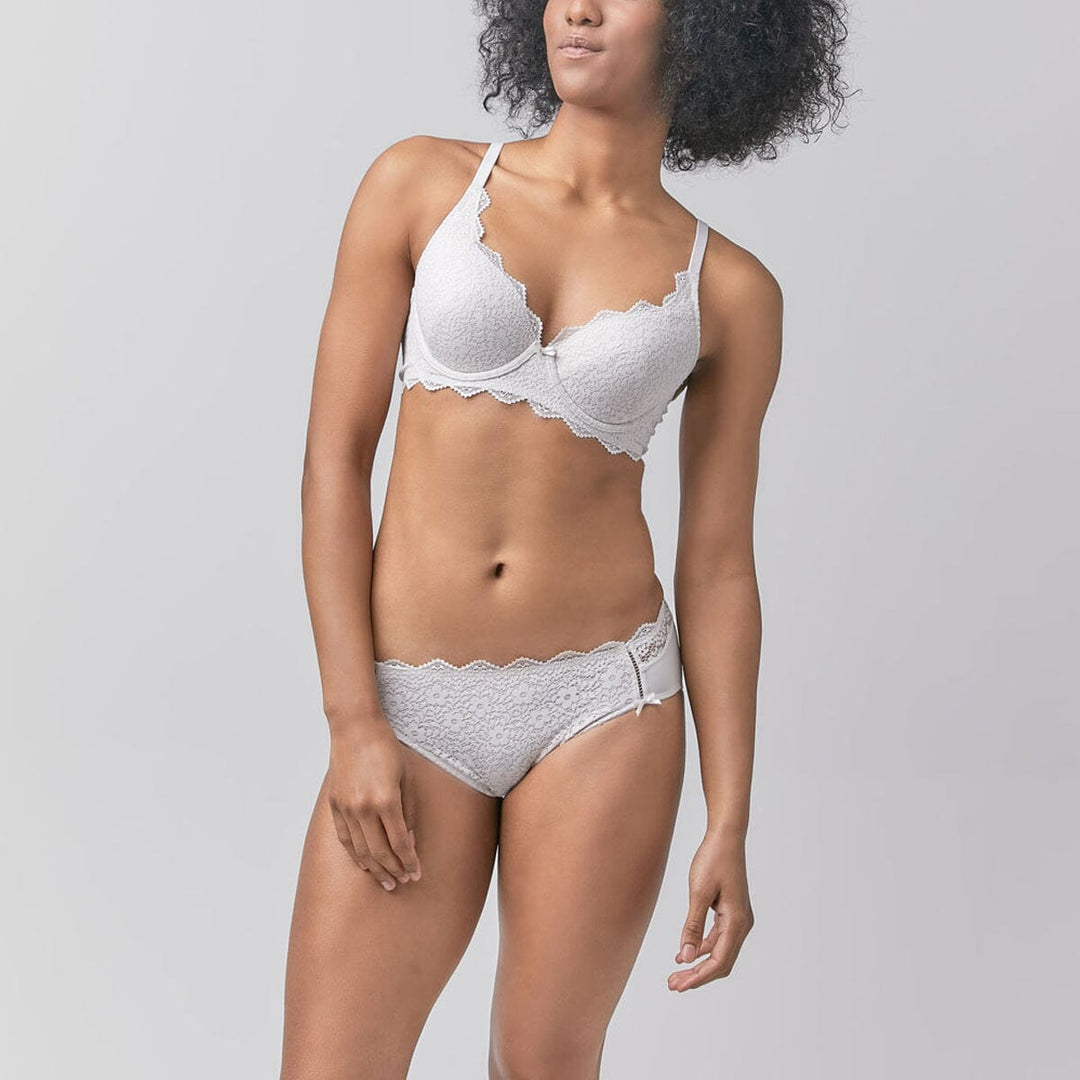 Solution Soft Touch Full Coverage Lightly Lined Lace Bra – Her own words