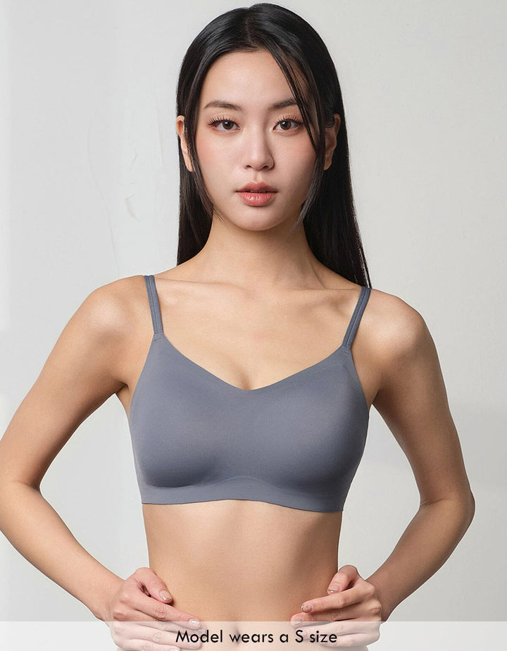 INVISIBLE REextraSkin™ & REsiltech™ Light Push Up Bralette Bra Her own words 