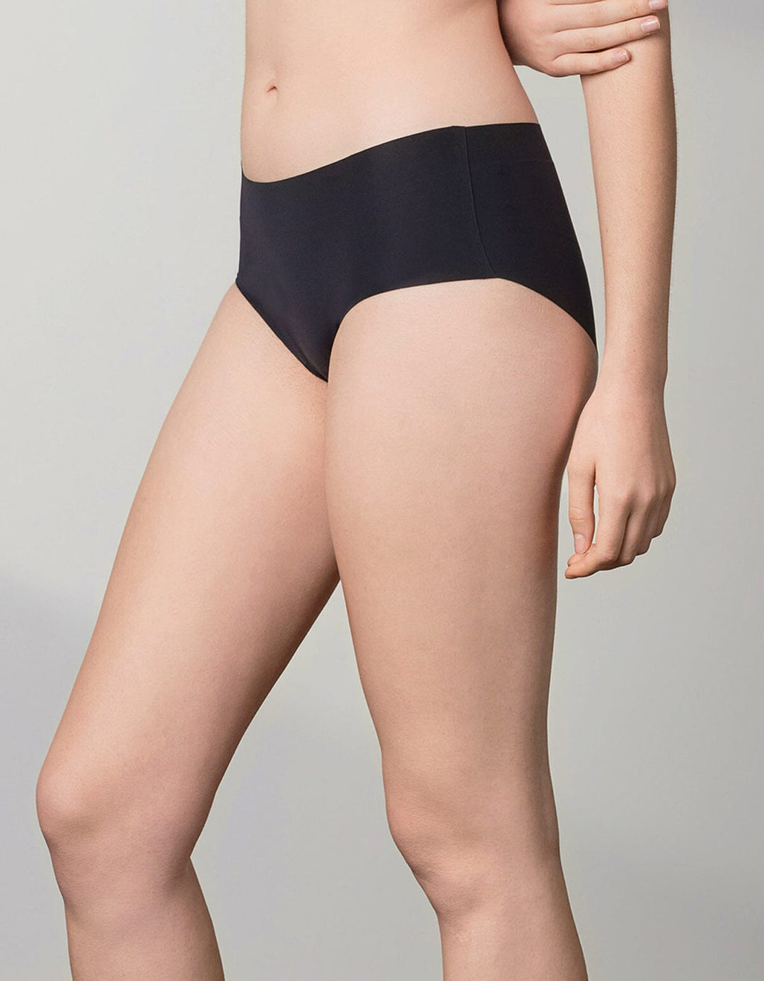 SMOOTHING Free-cut Hipster Panty Hipster Her own words Black S 