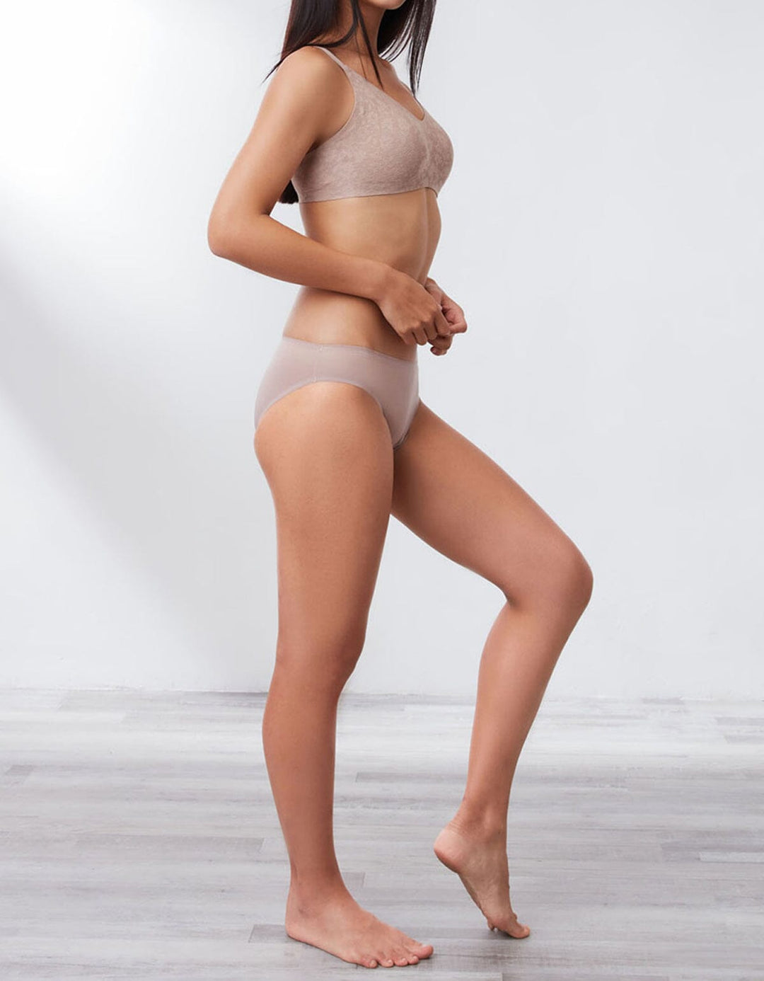 INVISIBLE Lightmesh REextraSkin™ W-Shape support Bralette Bra Her own words 