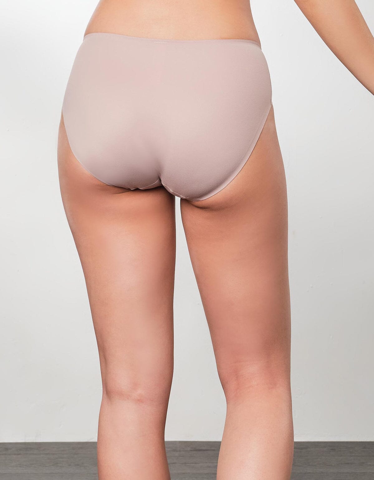 SIGNATURE Brief Panty Panty Her own words