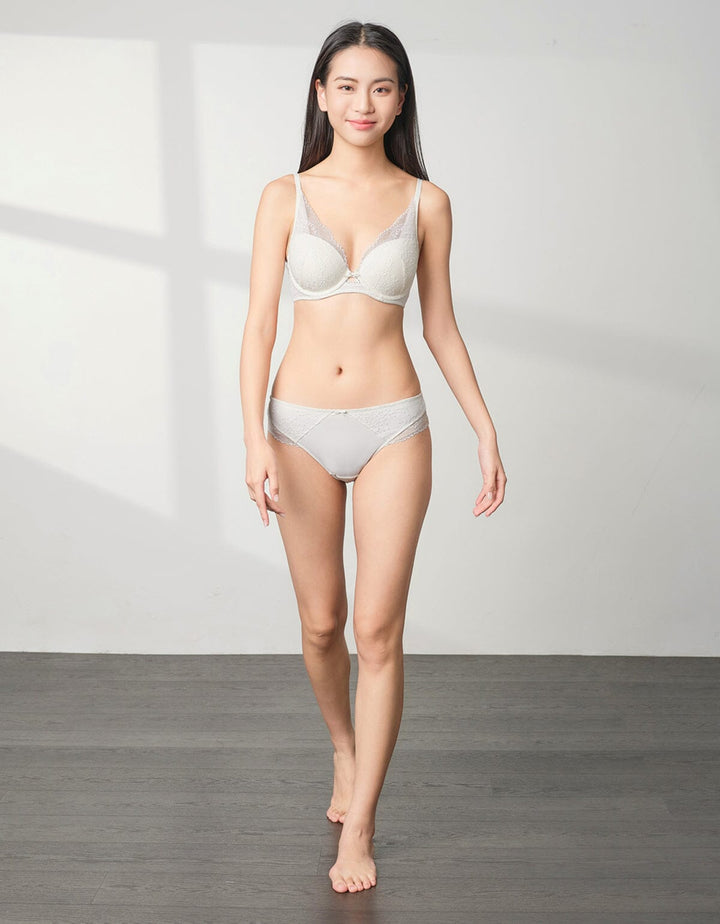 STYLIST Soft Touch Deep V Push Up Lace Bra Bra Her own words 