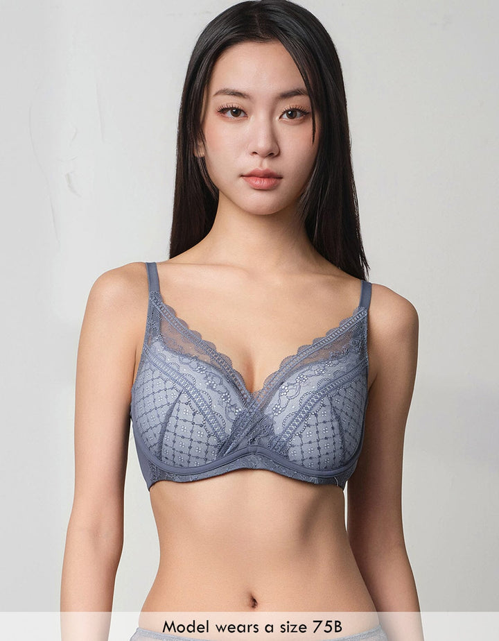 AIRY REmarshmallowPad™ Breathable Plunge Light Push Up Lace Bra Bra Her own words 