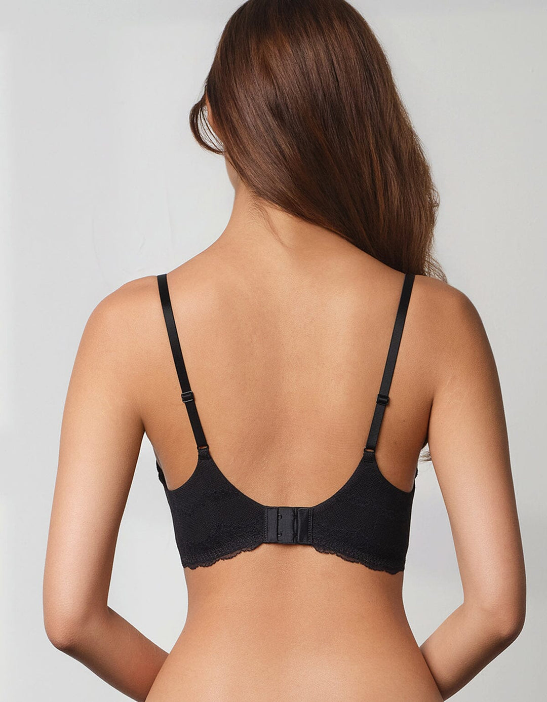 AIRY Ultra Light Deep V Lightly Lined Lace Bra Bra Her own words Black 70B 