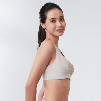 Solution Mega W-Shape Support REsiltech™ Wing Non Wired Lace Bra Bra Her Own Words 