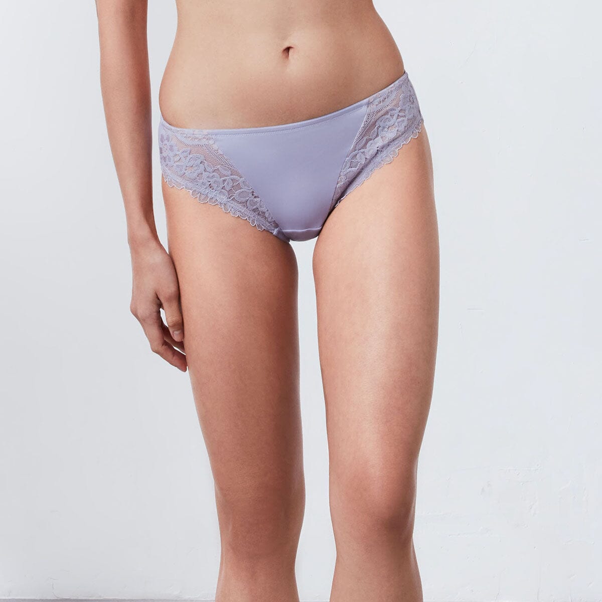 (FW23 No Photo) Match Back Lace Bikini Panty Panty Her Own Words Languid Lavender S 