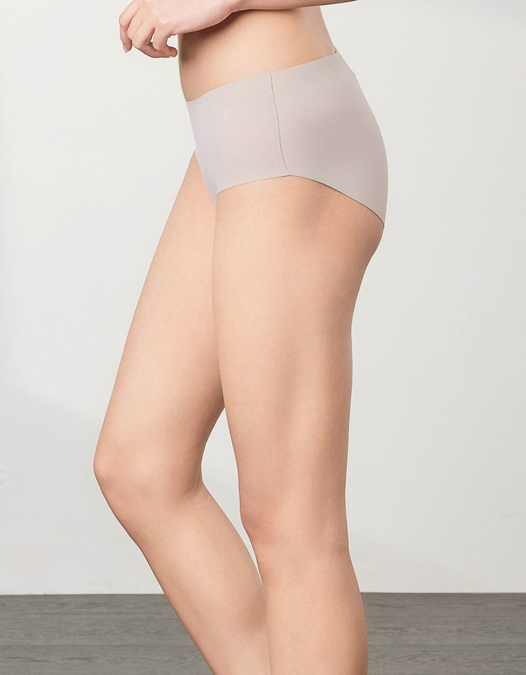 SMOOTHING Free-cut Hipster Panty Hipster Her own words Atmosphere S 