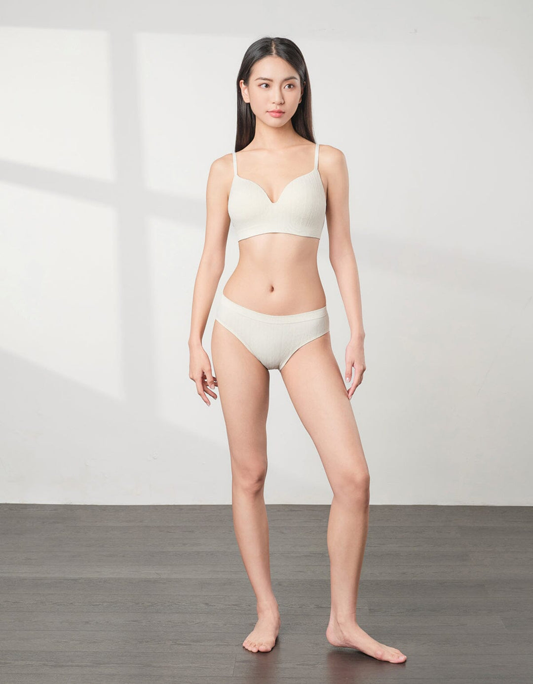 INVISIBLE Seamless Knit Soft Touch Non Wired Bra Bra Her own words 