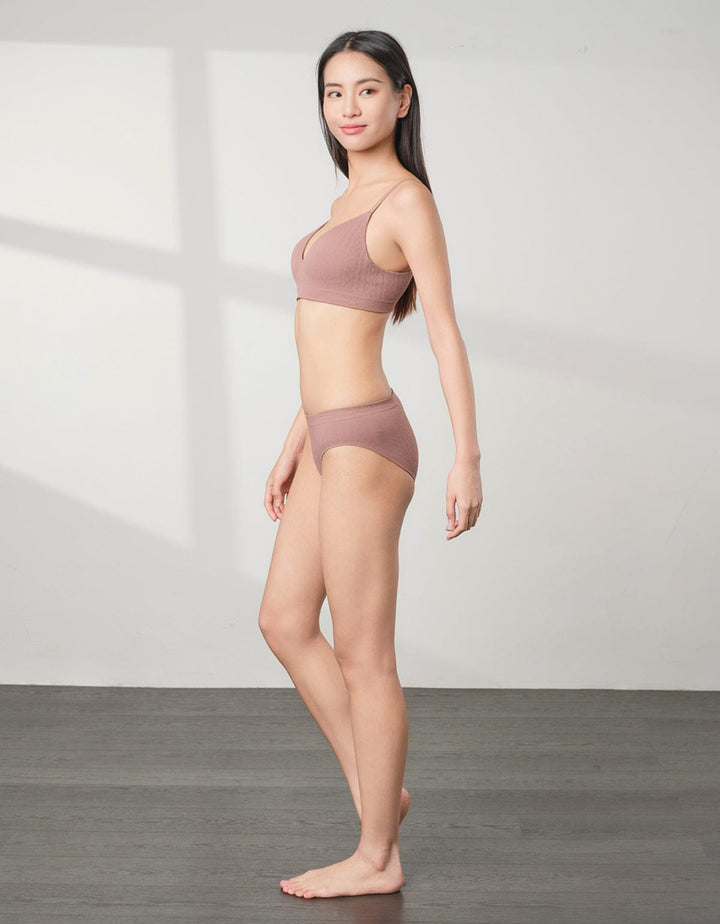 INVISIBLE Seamless Knit Soft Touch Non Wired Bra Bra Her own words 