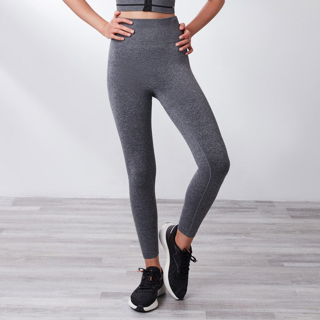 Butt-Sculpting Sustainable Seamless Knit High-Waist Cropped Petite