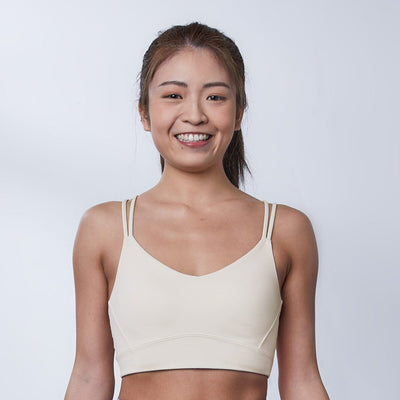 HOW- EFFORTLESS REextraSkin™ UV Protection Medium Impact Yoga Sports Bra Sports Bra Her own words SPORTS Whitecap Gray XS 