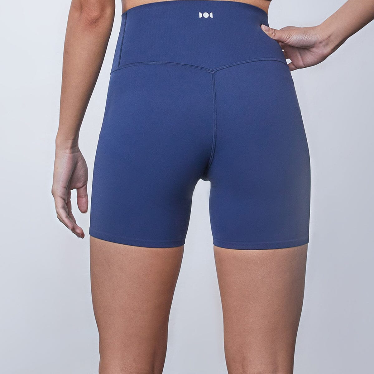 HOW- EFFORTLESS Mid-Waist UV Protection Biker 6" Shorts Shorts Her own words SPORTS Night Navy S 