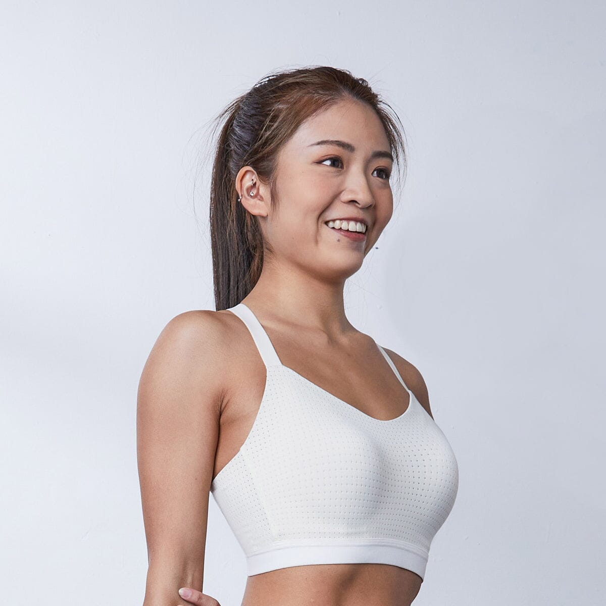 AQUA REmatrixPad™ & REwickMax™ Quick Dry Medium Impact Sports Bra Sports Bra Her own words SPORTS White Asparagus 80B