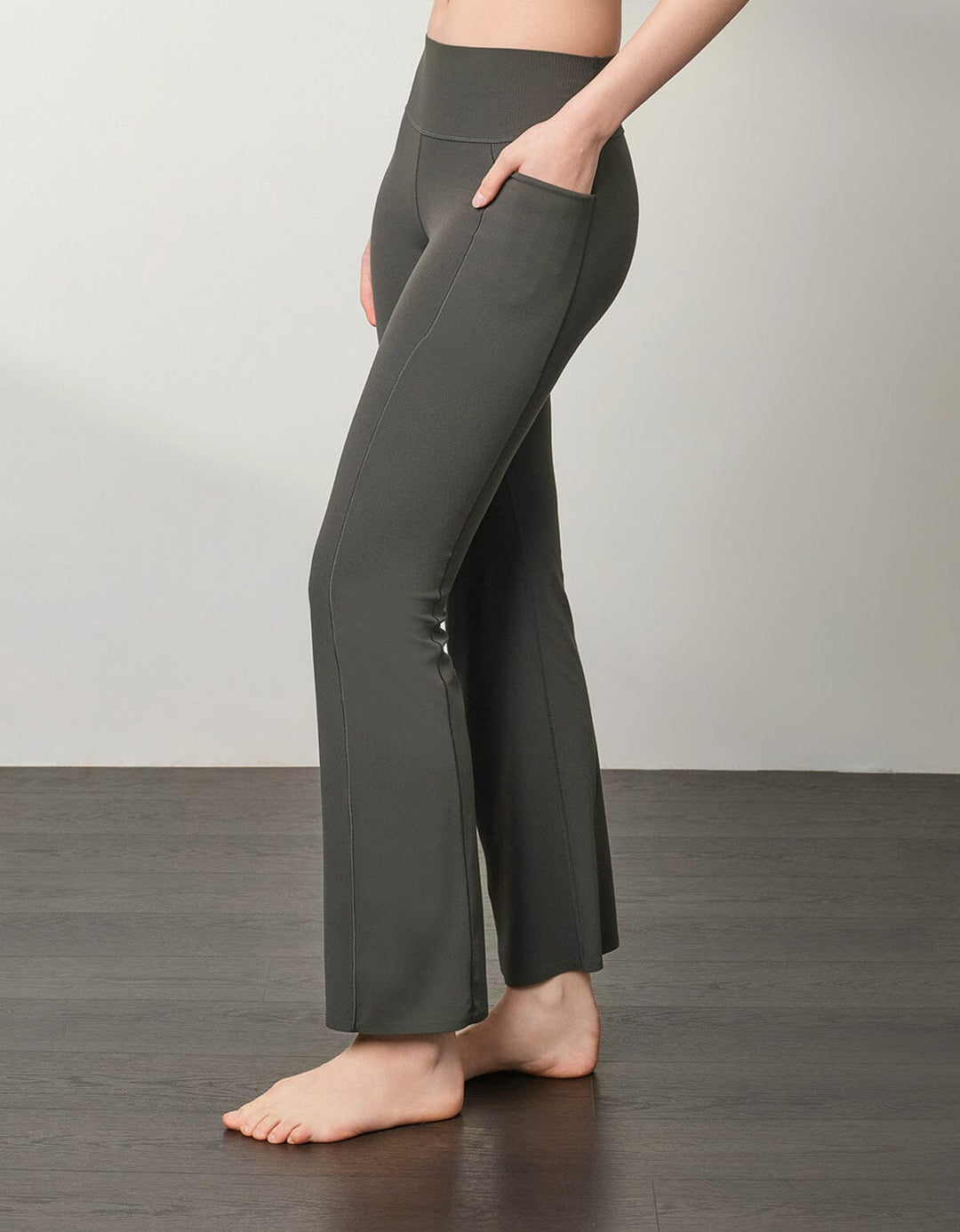HOW-EFFORTLESS Medium Waist Kick Flare Ankle Leggings Flare Her own words SPORTS 