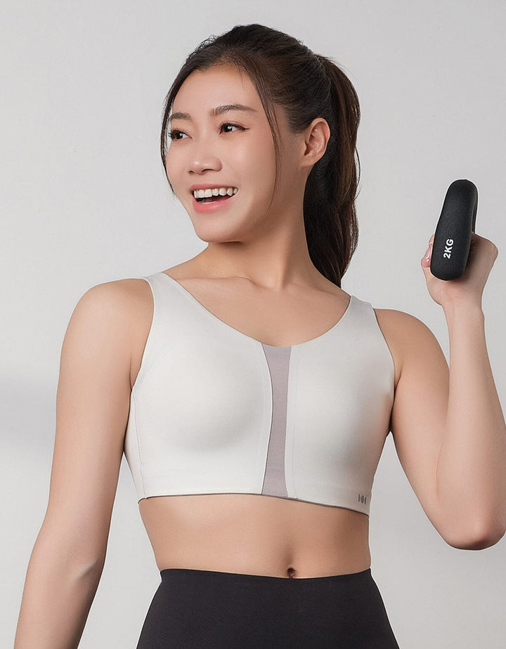 HOW-CONTROLLED REmatrixPad™ & REwickMax™ Breathable High Impact Sports Bra Sports Bra Her own words SPORTS 