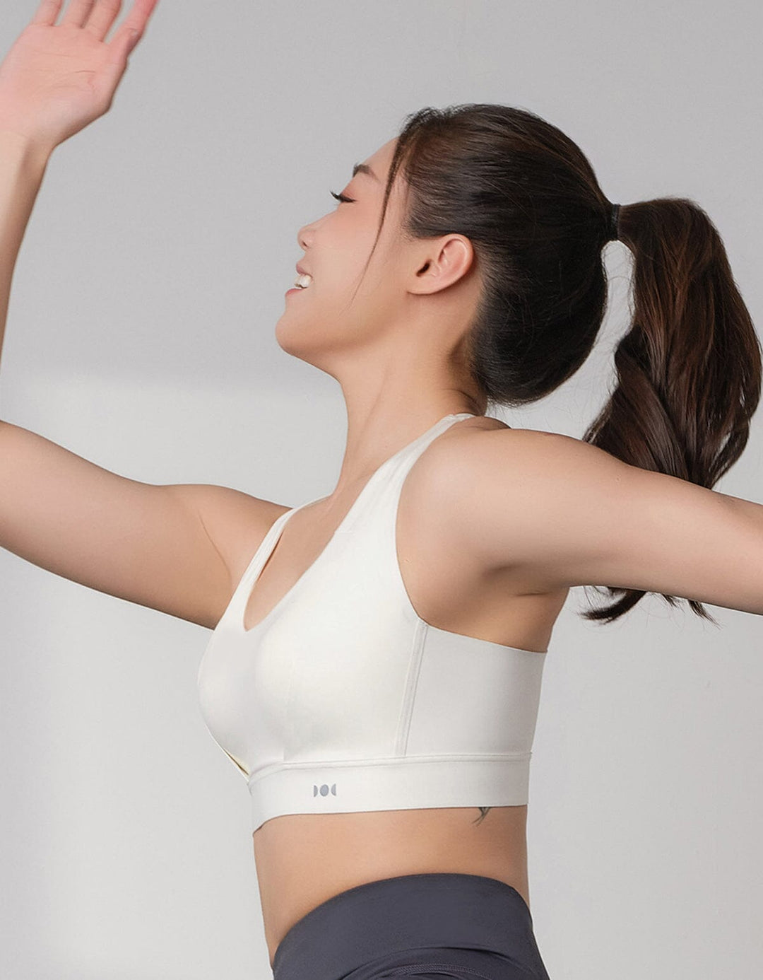 HOW-CONTROLLED Free Me Lift Up High Impact Sports Bra Sports Bra Her own words SPORTS 