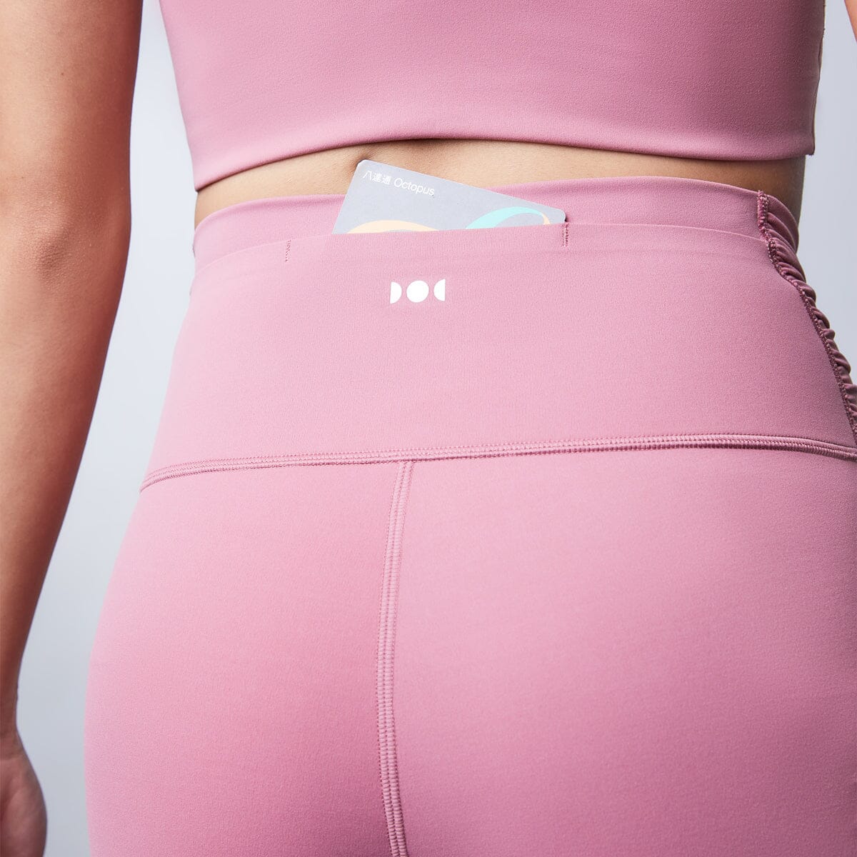 HOW- EFFORTLESS Mid V-Waist UV Protection Cropped Sports leggings Leggings Her own words SPORTS Biking Red XS