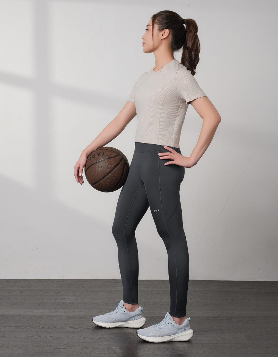 Seamless Knit Ribbed Slim Fit Crop Short Sleeve Crop Top Her own words SPORTS 