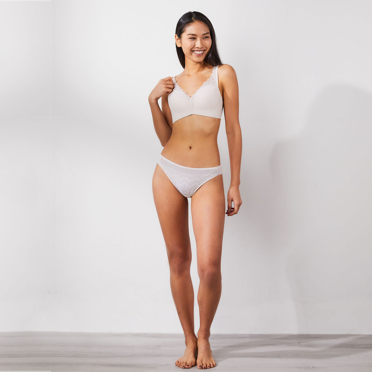 Solution Max Free Plunge W-shape Support Non Wired Lace Bra Bra Her Own Words 