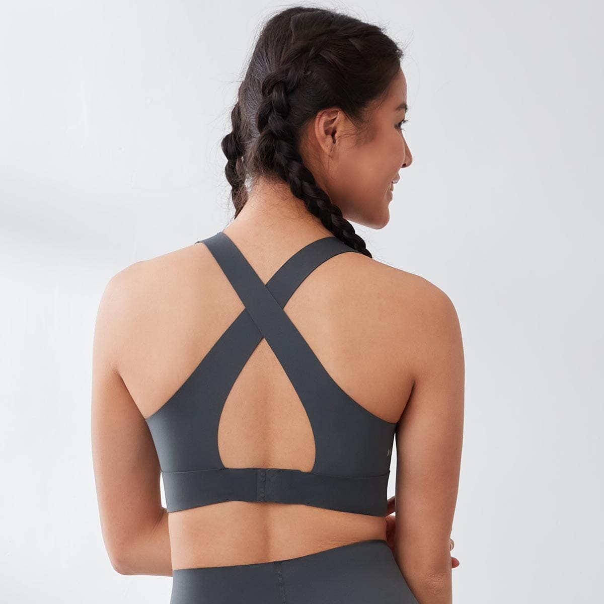 Free Me V-Neck Medium Impact Sports Bra Sports Bra Her own words SPORTS 